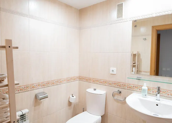 Go - Genova Parquesol - Parking Gratuito-zona Libre De Bajas Emisiones Aparthotel 4*